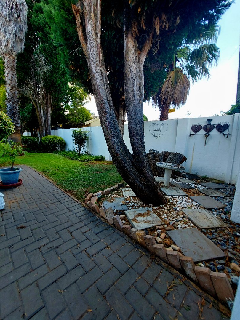 3 Bedroom Property for Sale in Flamwood North West